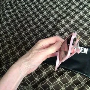 1 LEFT! Super RARE Quay Nightfall solid pink polarized sunglasses NIGHTFALL REMIXED Women main image 3
